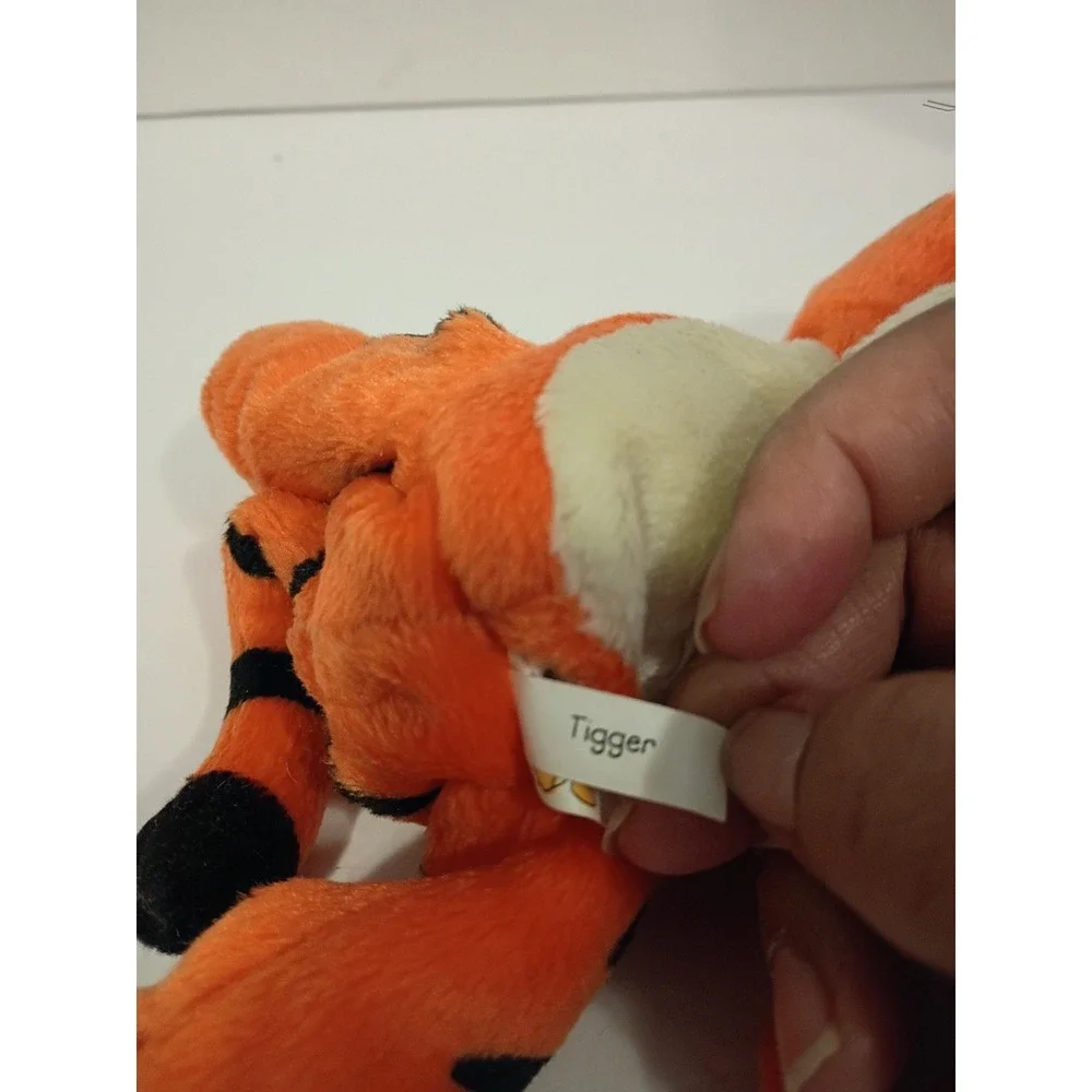 Walt Disney World Tigger Plush Winnie the Pooh Stuffed Animal Orange BlackStripe